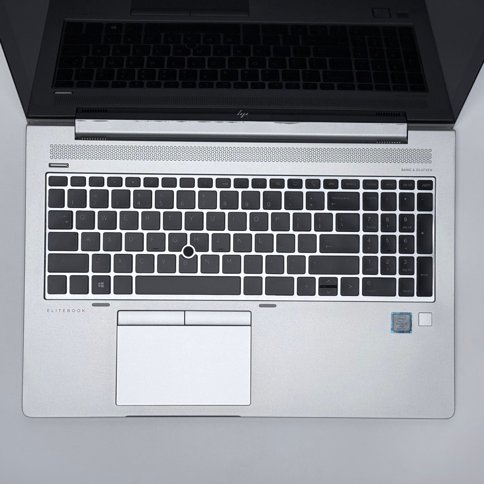 hp 850 g5 i5 8th 16-256 15.6 touch